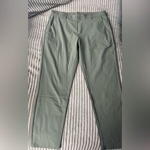 Fabletics Men's Sage Chinos